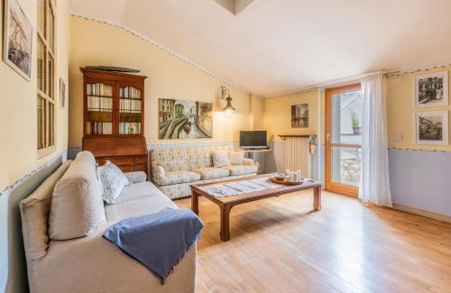 Zona Zara Apartamento | Via Delle Abbadesse 50 4 Pax Wi-Fi