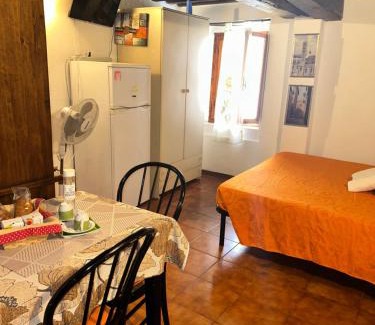 Poggibonsi Apartamento | Via Gallurì