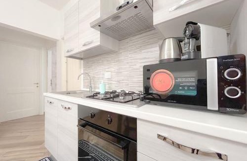 Sestri Ponente Apartamento | [Via Sestri] - Centro - Aeroporto - WiFi