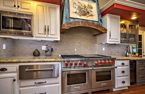 Fallbrook Villa | Via Viento Avocado Farm