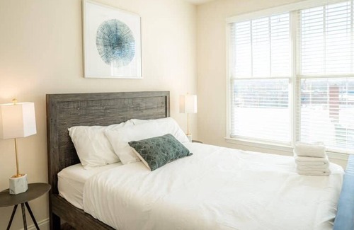 Wesley Heights Apartamento | Viagem|Bright and Relaxing 2BR in Prime Location