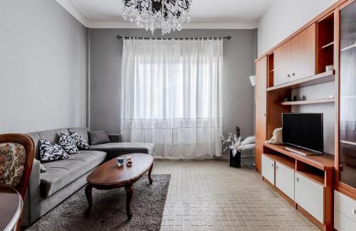 Ex Campo d'Aviazione Apartamento | Viareggio - Roomy Apartment near the beach!