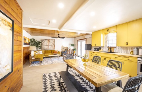 Morongo Valley Casa | Vibe Out on the deck at The Pinto Corral