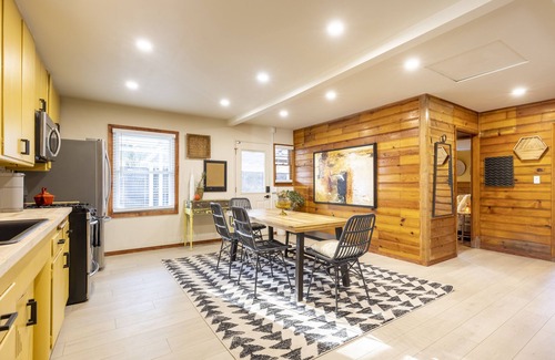 Morongo Valley Casa | Vibe Out on the deck at The Pinto Corral