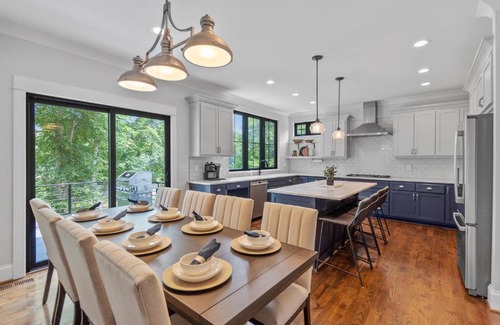 Sherrills Ford Casa | Vibes n Tides