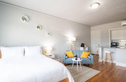 Peoria Apartamento | VIBES ON MAIN - Modern Chic Studio in Downtown