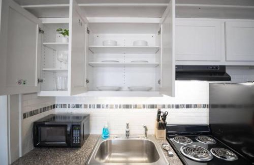 Peoria Apartamento | VIBES ON MAIN - Modern Chic Studio in Downtown