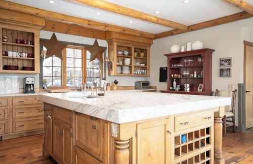 Stratton Mountain Casa | Vibes & Views In Stratton