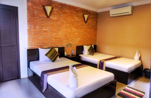 Kampot Hotel | VIBOLA Guesthouse