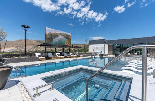 Downtown Salt Lake City Apartamento | Vibrant 1BD 1BA Pool, Gym, HTub, Bowling and More