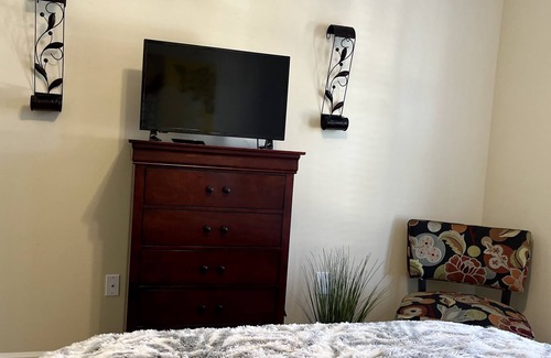 Holly Springs Apartamento | Vibrant 2 BR Apt in Holly Springs Near Raleigh, NC