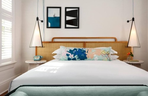 Truman Annex Hotel | Vibrant 2 Floor Loft Ideal for Relaxing Escape in Key West - Near Duval St