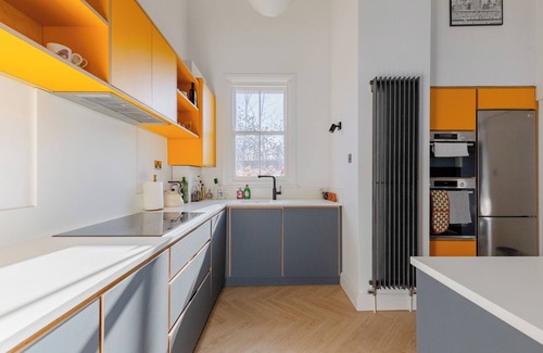 Coldharbour Apartamento | Vibrant 2BD Flat, 8 Min Walk to Brixton Station