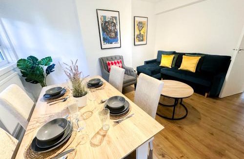 Brownswood Apartamento | Vibrant 3 bedrooms flat with private balcony near Finsbury Park, Wood Green