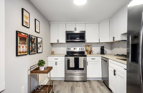 Sylvan Hills Apartamento | Vibrant 3BD in SylvanHills Near Southside Beltline