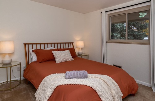 Arvada Plaza Area Casa | Vibrant 3BR Arvada home, perfect to explore CO -- pet-friendly!