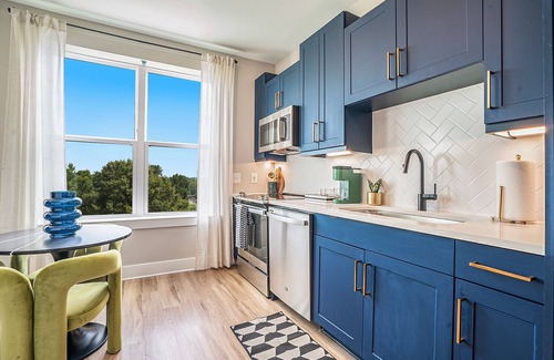 Summerhill Apartamento | Vibrant-Cozy Suite In The Heart Of The City!