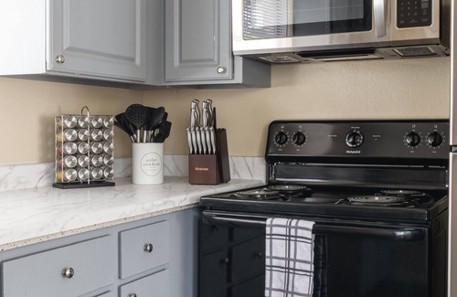 Downtown Apartamento | Vibrant Downtown Condo
