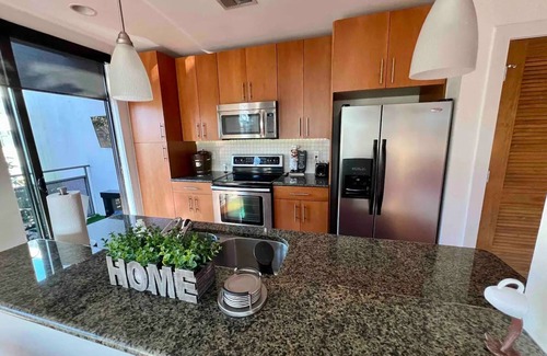 Lindbergh Apartamento | Vibrant & Luxurious City Getaway