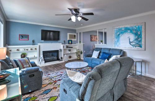 Southwestern Sacramento Casa | Vibrant Sacramento Home with Yard and Patio!