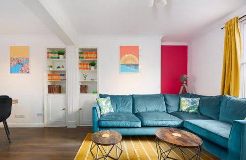 Montpelier Casa | Vibrant Spring Street with Garden