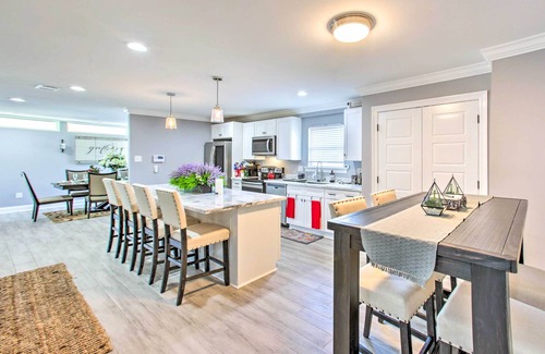 Terrytown Casa | Vibrant Terrytown Home w/ Yard ~ 6 Mi to NOLA