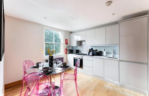 East Walworth Apartamento | Vibrant Urban Escape, Family Friendly - Sleeps 8!
