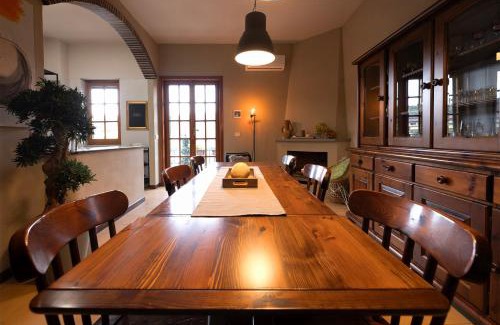 Garzano Apartamento | Vicolo Zenone 8 Casa Esclusiva tra Natura e Arte