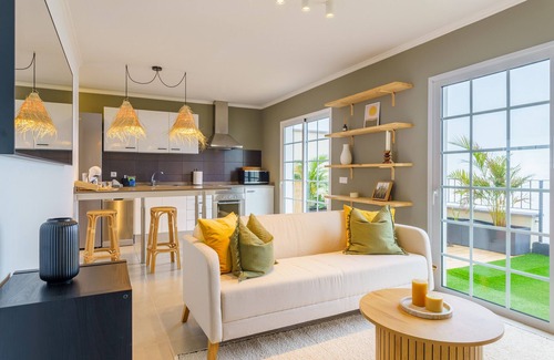 La Vera Apartamento | Victoria Dreamhouse - 2BR Seaviews Terrace