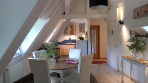 Ribeauville Apartamento | Victor et Léontine
