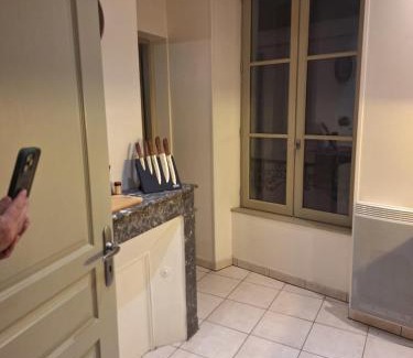 Saintes Apartamento | Victor Hugo - Hyper centre 2 chambres