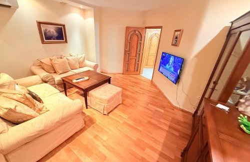 Burgas Center Apartamento | Victoria- две спални делукс до Морската градина и центъра