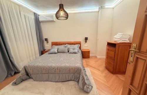 Burgas Center Apartamento | Victoria- две спални делукс до Морската градина и центъра