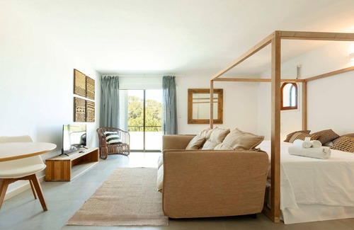 Sant Josep de sa Talaia Hotel | Victoria Sunset Suites Hotel