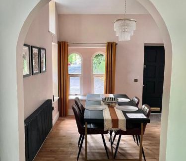 Londonderry Casa | Victoria Gate Lodge