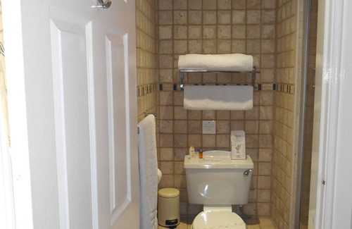 Bont Newydd Cama Y Desayuno | Victoria House Room Only Accommodation