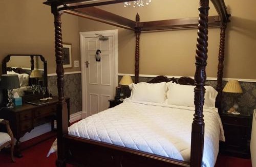 Bont Newydd Casa | Victoria House Room Only Accommodation