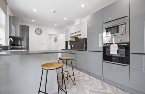 Barling Apartamento | Victoria House w/ Daily Housekeeping and Bfast Basket