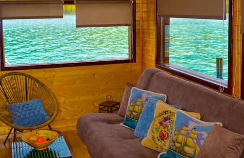 Perucac Cabaña | VICTORIA RICH - lake house FREE Mini-bar & Sup boards