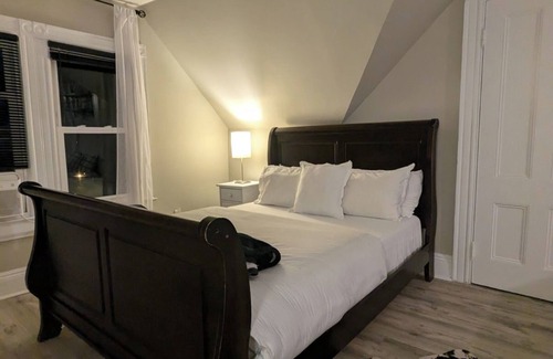 Orange Cama Y Desayuno | Victorian B&B in Orange, NJ – A Charming Retreat Near NYC & Local Attractions