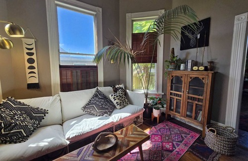 Eureka Casa | Victorian Charming 4-bedroom house with WiFi, AC in marvelous Eureka