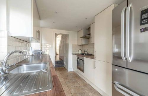 Windsor Casa | VICTORIAN COTTAGE - CLOSE 2 LEGOLAND & THE CASTLE!