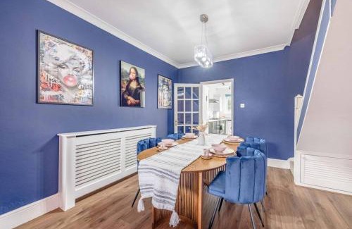 Windsor Casa | Victorian Cottage, Close 2 All The Sights, Parking