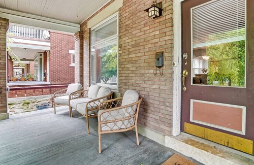 Franklin Park Casa | Victorian downtown home in Olde Towne East
