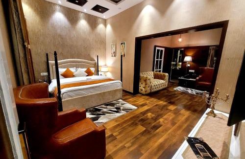Ranjit Avenue Cama Y Desayuno | Victorian Elegance Luxury Stays