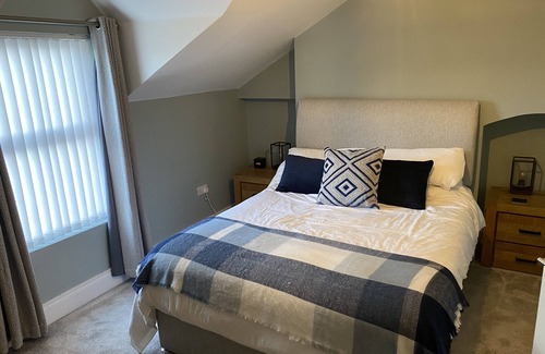 Queens Quarter Casa | Victorian House - South Belfast - Great transport - Lisburn Road - 3 double Beds