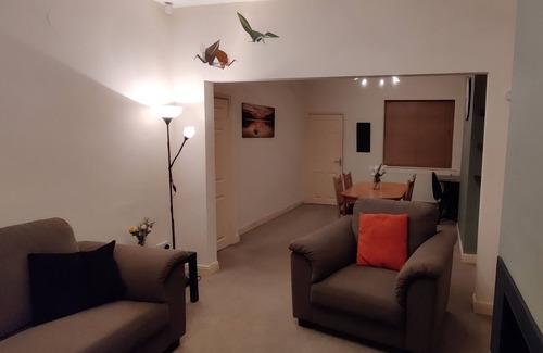 Newton-le-Willows Casa | Victorian Semi Detached House Behind the Highstreet