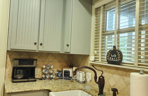 Eufaula Casa | Victorian Secret,entire house In Eufaula, Al. Sport enthusiasts are welcomed.