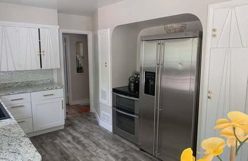 Sparks Casa | Victorian Square Villa next the Nugget Casino & Minutes from Downton Reno!