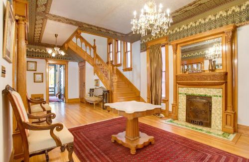 Cheesman Park Apartamento | Victorian-Style Cheesman Park Apt - 2 Mi to Dtwn